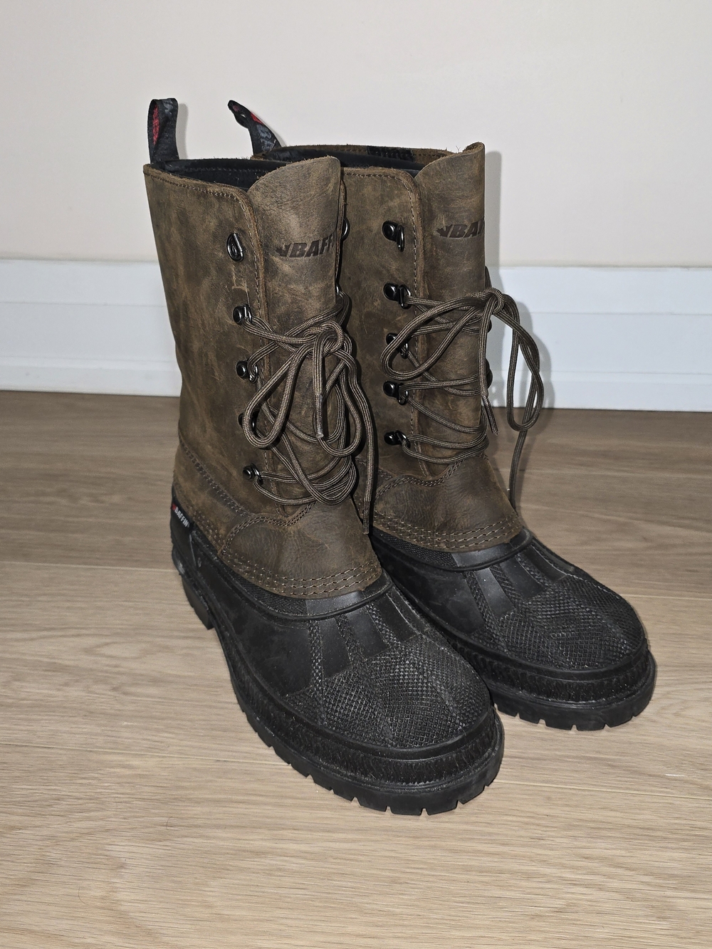 Baffin Nunavut Teri Waterproof Insulated Winter Snow Boots Women's Size 10 Brown